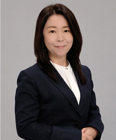 執行役員 販売支援本部長 岩阪 聖子